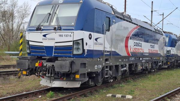 ZSSK CARGO prebrala prvých päť prenajatých Vectronov zo série A17 